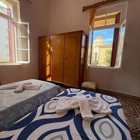 Shared House , Private With Garden Villa *